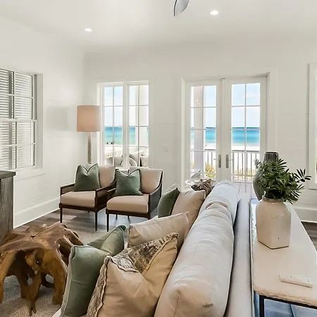 Carillon Beach 01: Beachfront Blessings